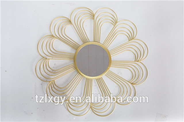 Hot sale Small Size  Metal Sun Shape Design Decorative Wall Mirror OEM Mirror For Living Room