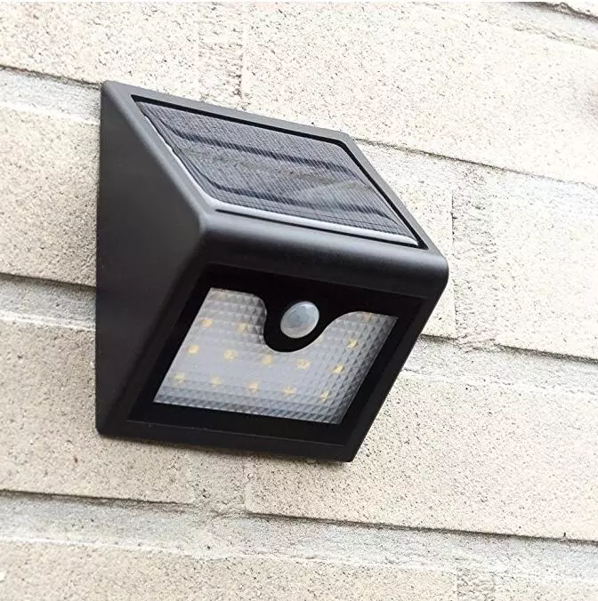 Solar Powered Outdoor 400 Lumens Motion Sensor Lights for Garden