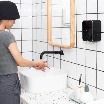 USB Wall Mounted Temperature Measuring Foaming Liquid Soap Dispenser