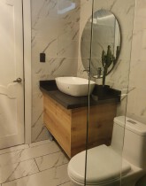 Lil bathroom